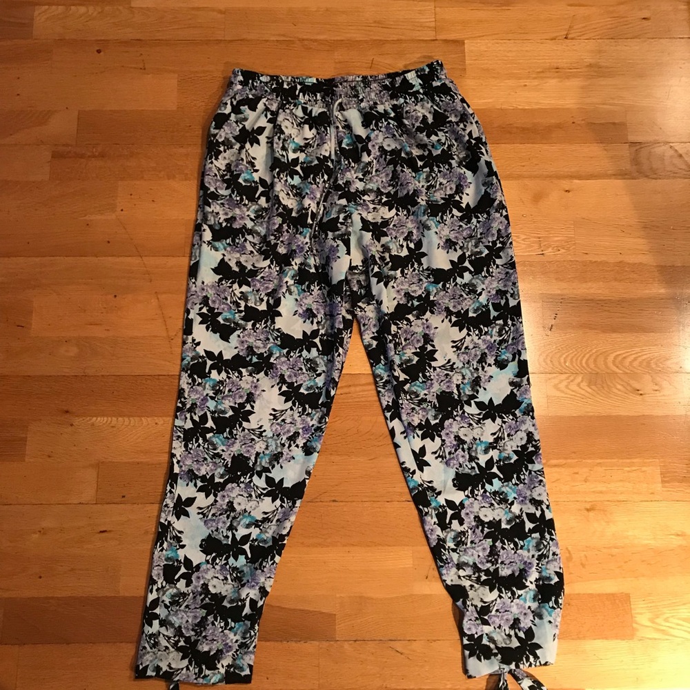 Astro floral pants